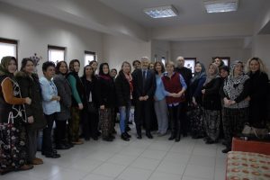 CHP Bursa Nil&uuml;fer Belediye Başkan Adayı Erdem'den kadınlara ilk yardım eğitimine destek