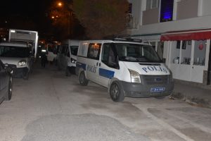 Yalnız yaşadığı evinde &ouml;l&uuml; bulundu
