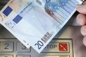 Yunanistan'da asgari &uuml;cret belli oldu