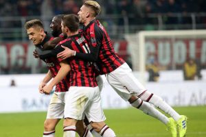 Milan'ı yarı finale Piatek taşıdı