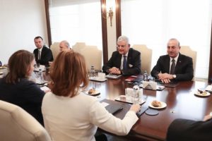 Bakan &Ccedil;avuşoğlu Bulgaristan heyetini kabul etti