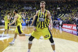 Fenerbah&ccedil;e Beko'da Jan Vesely 5-6 hafta yok!