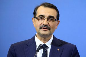 Bakan D&ouml;nmez'den elektrik dağıtım şirketlerine uyarı