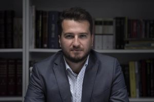 Yapımcı Bozdağ: Sinema ve dizi sekt&ouml;r&uuml;nde en b&uuml;y&uuml;k engeller kalktı