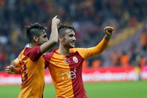 Galatasaray, Anderlecht'in Yunus Akg&uuml;n teklifini kabul etti