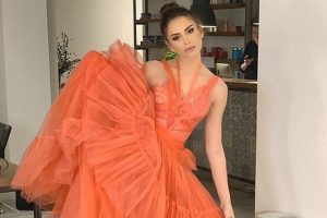 Emina Jahovic geceye damga vurdu