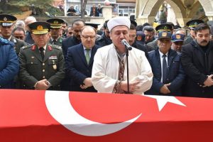 Kıbrıs gazisi son yolculuğuna uğurlandı