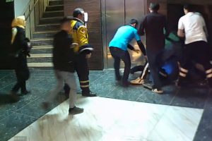 Pansumanda 'canını acıttığı' iddiasıyla sağlık g&ouml;revlisine saldırdı