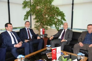 Bursa B&uuml;y&uuml;kşehir Belediye Başkan Adayı Bozbey'den BTSO'ya ziyaret