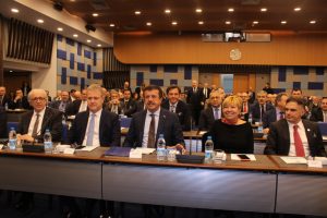 Zeybekci, İZTO meclisine katıldı