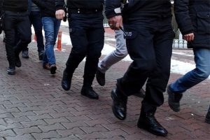 10 muvazzaf subay g&ouml;zaltına alındı