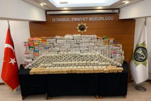İstanbul'da 850 kilo eroin ele ge&ccedil;irildi