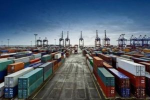 Dış ticaret dengesi a&ccedil;ıklandı