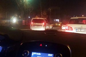 Asker uğurlama konvoyu trafiği tehlikeye d&uuml;ş&uuml;rd&uuml;