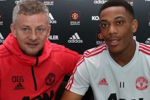 Manchester United, Martial ile s&ouml;zleşme yeniledi