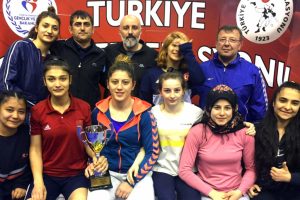 Kadın g&uuml;reş&ccedil;iler T&uuml;rkiye Şampiyonası'nda boy g&ouml;sterecek