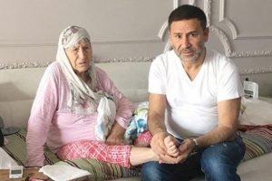 İzzet Yıldızhan: Dualarınızı eksik etmeyin