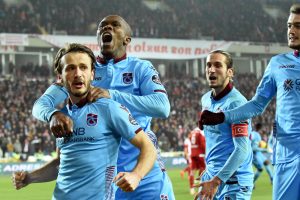 Trabzonspor, Ankarag&uuml;c&uuml; ma&ccedil;ıyla &ccedil;ıkışa ge&ccedil;mek istiyor