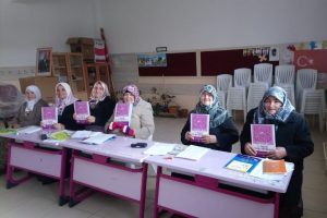 70 yaşındaki kadının okuma azmi