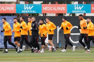 Galatasaray'da Mitroglou ve Luyindama Alanyaspor ma&ccedil;ı kadrosunda