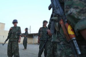 YPG/PKK'dan M&uuml;nbi&ccedil;'teki okullara '&uuml;niforma' dayatması