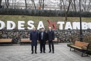 Dışişleri Bakanı &Ccedil;avuşoğlu, Odessa'da 'İstanbul Parkı'nı ziyaret etti