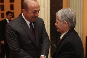 Bakan &Ccedil;avuşoğlu Kırım Tatar T&uuml;rklerinin lideri Kırımoğlu ile g&ouml;r&uuml;şt&uuml;