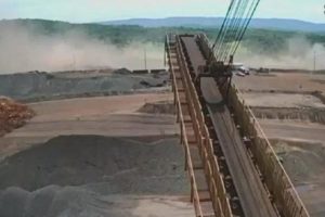 Brezilya'da &ccedil;&ouml;ken barajın g&uuml;venlik kamera g&ouml;r&uuml;nt&uuml;leri yayınlandı