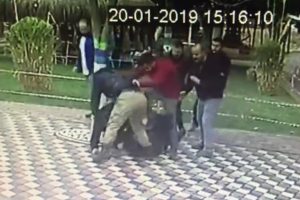 Bursa'daki dayakta gen&ccedil; kıza 'ilişki teklifi' iddiası