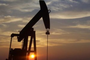 Su aranıyordu petrol &ccedil;ıktı
