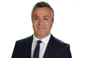 Resmen onaylandı: CHP'nin Bursa'da Yıldırım Belediye Başkan Adayı &Ouml;zg&uuml;r Erdursun