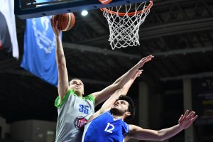 TOFAŞ Basketbol Gen&ccedil; Takımı ilk galibiyetini aldı