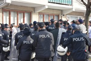 Bursa'da ma&ccedil; sonrası ortalık karıştı!