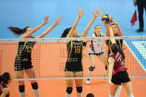 Vakıfbank Nil&uuml;fer Belediyespor'a set vermedi!