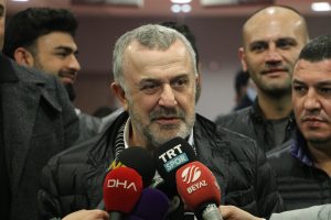 Ahmet &Uuml;rkmezgil: "Opsiyonu var diye biliyorum"