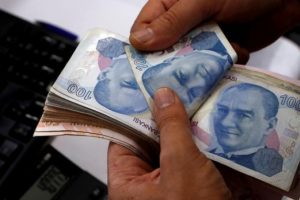 Binlerce &ccedil;alışanın y&uuml;z&uuml;n&uuml; g&uuml;ld&uuml;rd&uuml;!