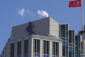 İş Bankası hisseleri değer kaybetti