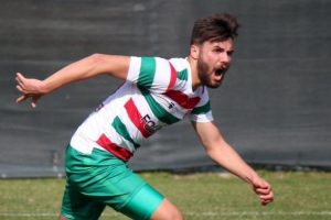 Karşıyaka'nın yeni g&ouml;zdesi &Ouml;zg&uuml;r G&uuml;ler!