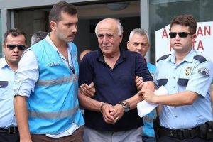 Hakan Ş&uuml;k&uuml;r'&uuml;n babası hakim karşısına &ccedil;ıktı