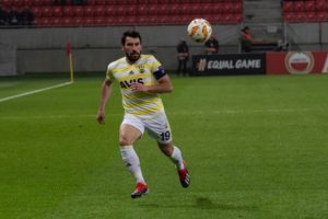 Fenerbah&ccedil;e Şener &Ouml;zbayraklı'yla s&ouml;zleşme yeniliyor!