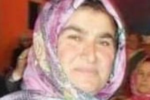 Balkondan d&uuml;şen kadın hayatını kaybetti