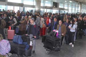 Yerli turist sayısı &uuml;&ccedil;&uuml;nc&uuml; &ccedil;eyrekte 25 milyona dayandı