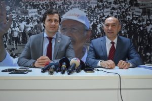 Soyer'den babası ve PKK'ya y&ouml;nelik iddialara yanıt