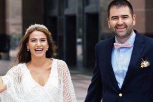 Aşkları mağazada başlamış!