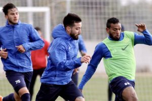 Antalyaspor'da Tarık &Ccedil;amdal takımla &ccedil;alıştı