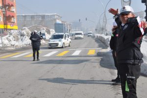 Hakkari'de ''Trafikte farkındalık'' etkinliği