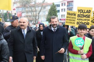 Bursa G&uuml;rsu protokol&uuml; yayalar i&ccedil;in yollardaydı