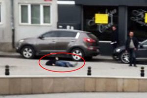 Eniştesi sokak ortasında &ouml;ld&uuml;rd&uuml;!
