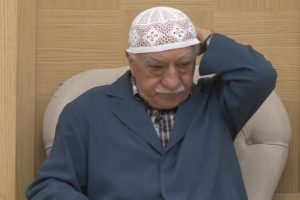 G&uuml;len'in 'paralel devlet' mesajı mahkemedeki ses dosyasında