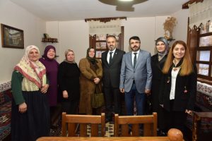 Bursa B&uuml;y&uuml;kşehir Belediye Başkanı Aktaş: "Kadınlarımız Bursa'nın g&uuml;c&uuml;ne g&uuml;&ccedil; katıyor"